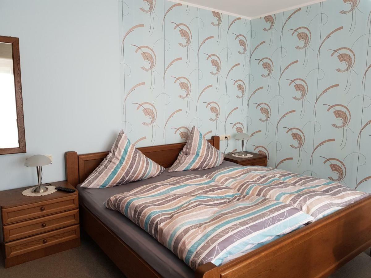 Gaestehaus Cornelia Wildensee エクステリア 写真